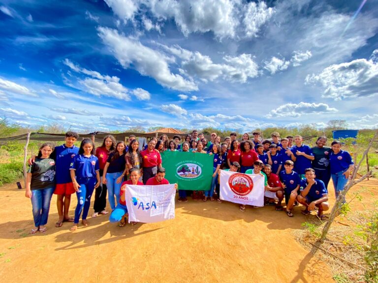 Produção Agroecológica Integrada Sustentável (PAIS)  na Escola Família Agrícola de Antônio Gonçalves